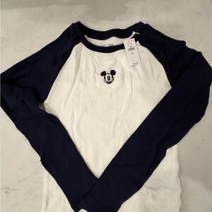 GAP Kids Long Sleeve Tee - Black and White with Character